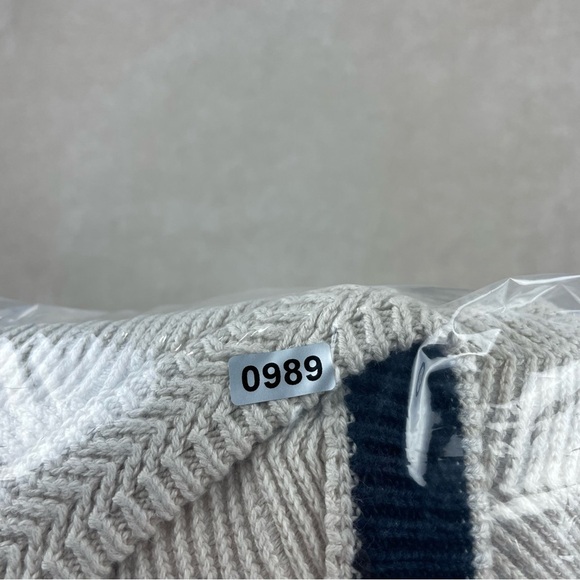 Chaps Ralph Lauren Hand Framed Heavy Knit Cream Sweater - Picture 12 of 12